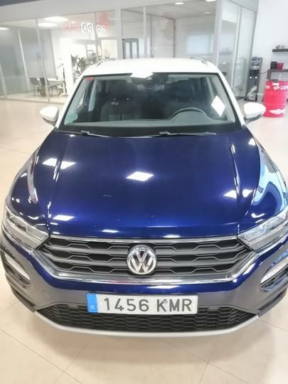 VOLKSWAGEN T-ROC SUV 2018 wvgzzza1zjv037414