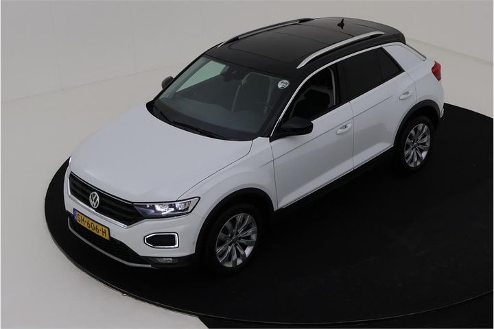 VOLKSWAGEN T-ROC 2018 wvgzzza1zjv050022