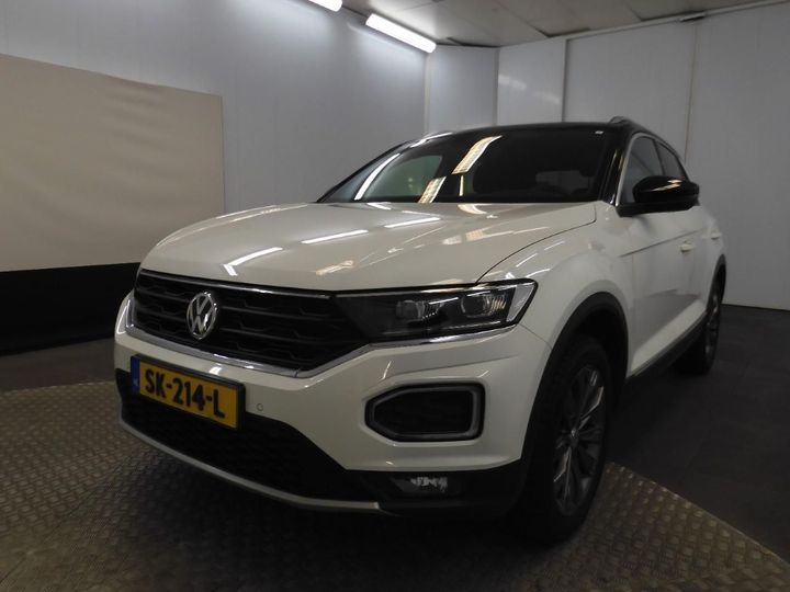 VOLKSWAGEN T-ROC 2018 wvgzzza1zjv058199