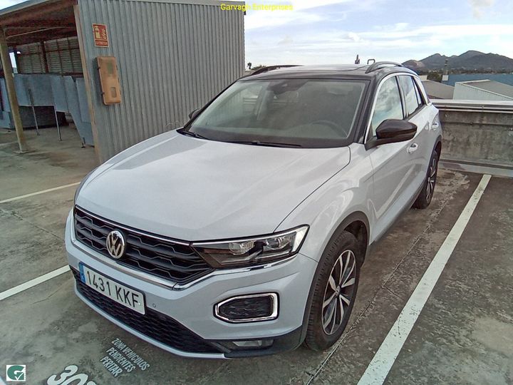 VOLKSWAGEN T-ROC 2018 wvgzzza1zjv060011