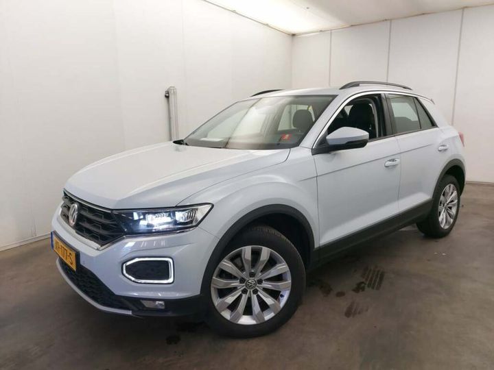 VOLKSWAGEN T-ROC 2018 wvgzzza1zjv070006