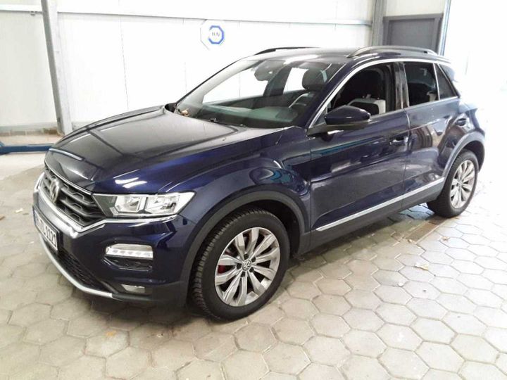 VOLKSWAGEN T-ROC 2018 wvgzzza1zjv074027