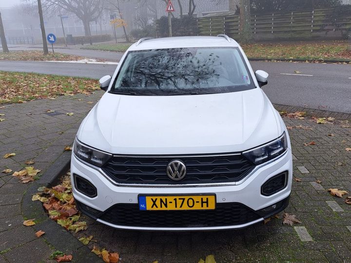 VOLKSWAGEN T-ROC 2018 wvgzzza1zjv074640