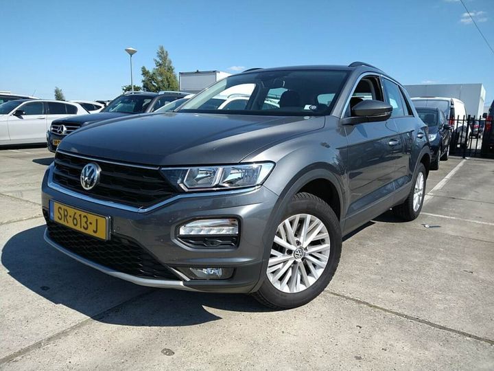 VOLKSWAGEN T-ROC 2018 wvgzzza1zjv077643