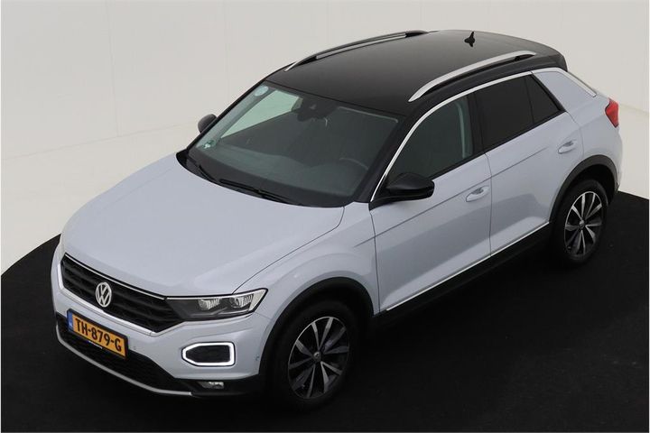 VOLKSWAGEN T-ROC 2018 wvgzzza1zjv086021