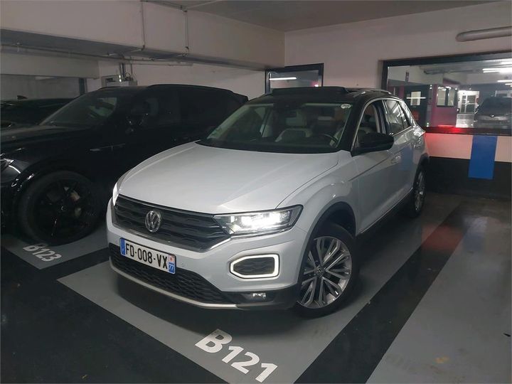 VOLKSWAGEN T-ROC 2019 wvgzzza1zjv088119