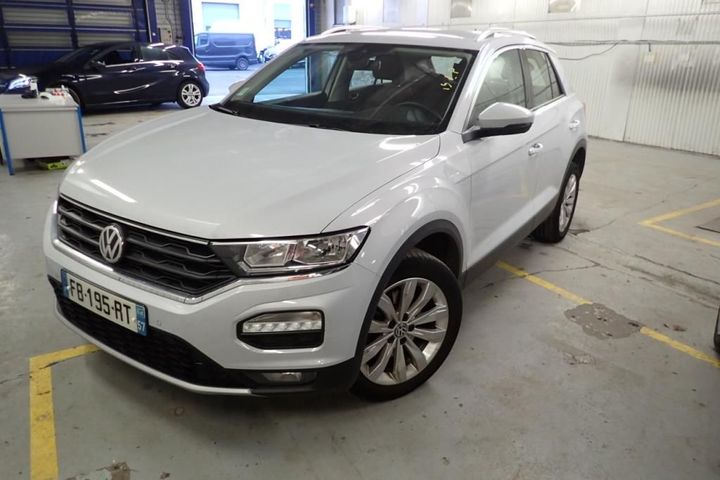 VOLKSWAGEN T-ROC 2018 wvgzzza1zjv094642