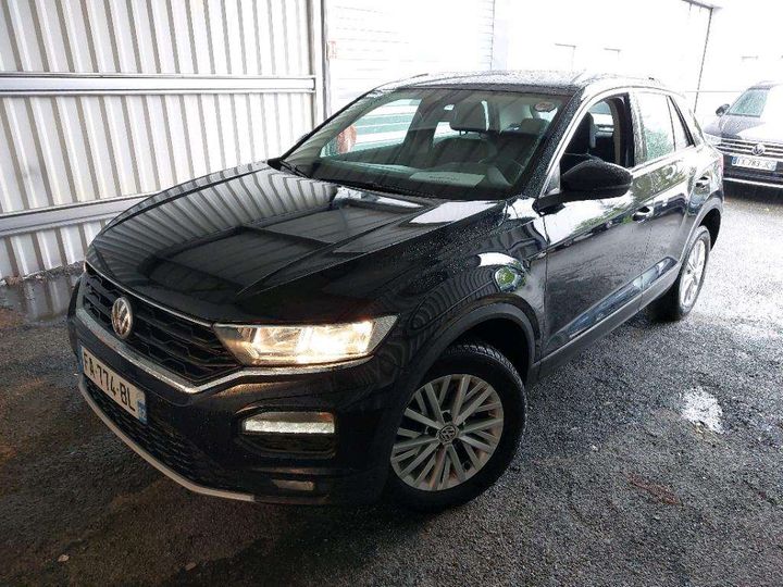 VOLKSWAGEN T-ROC 2018 wvgzzza1zjv101475