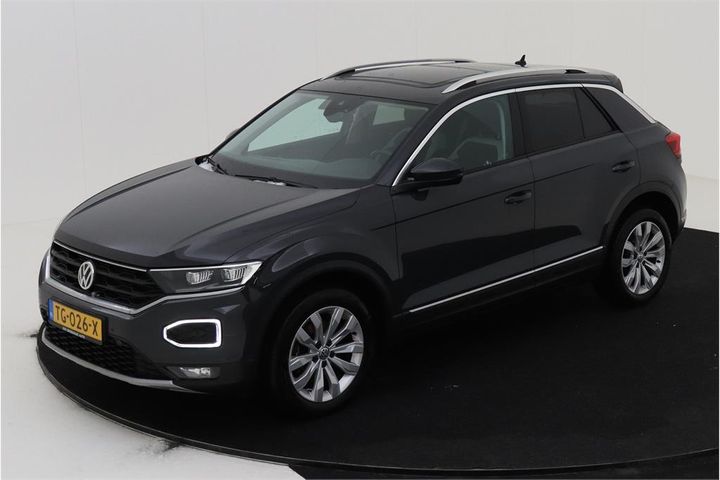 VOLKSWAGEN T-ROC 2018 wvgzzza1zjv104597