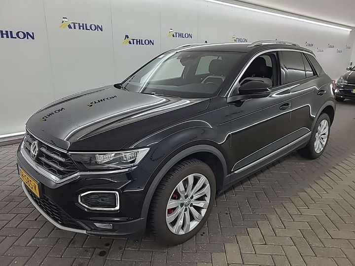 VOLKSWAGEN T-ROC 2018 wvgzzza1zjv105848