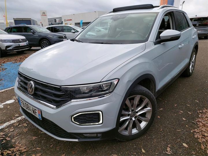 VOLKSWAGEN T-ROC 2018 wvgzzza1zjv111485