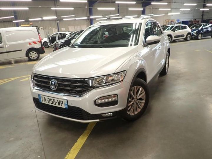 VOLKSWAGEN T-ROC 2018 wvgzzza1zjv120500