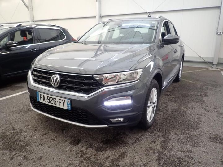 VOLKSWAGEN T-ROC 2018 wvgzzza1zjv121200