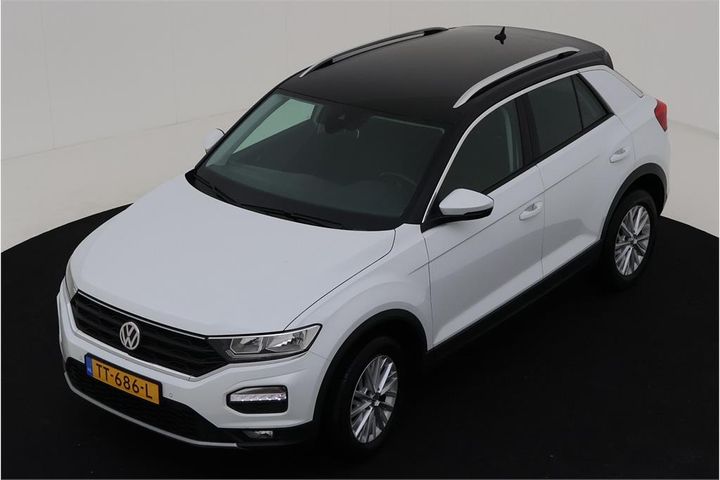 VOLKSWAGEN T-ROC 2018 wvgzzza1zkv004781