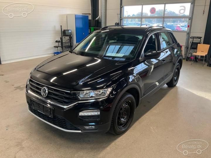 VOLKSWAGEN T-ROC SUV 2018 wvgzzza1zkv005760