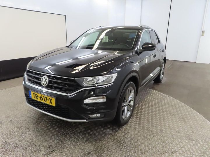 VOLKSWAGEN T-ROC 2018 wvgzzza1zkv007643