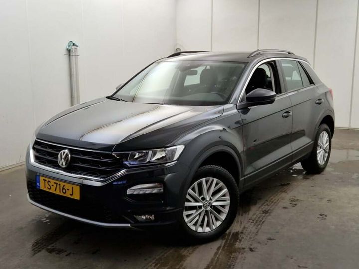 VOLKSWAGEN T-ROC 2018 wvgzzza1zkv008038