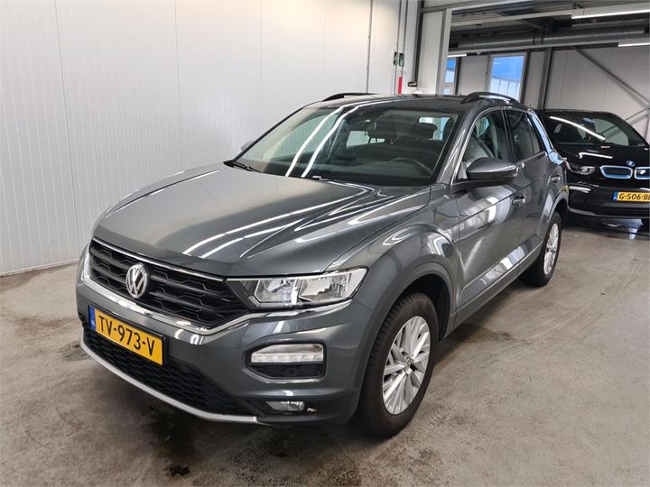 VOLKSWAGEN T-ROC 2018 wvgzzza1zkv008514