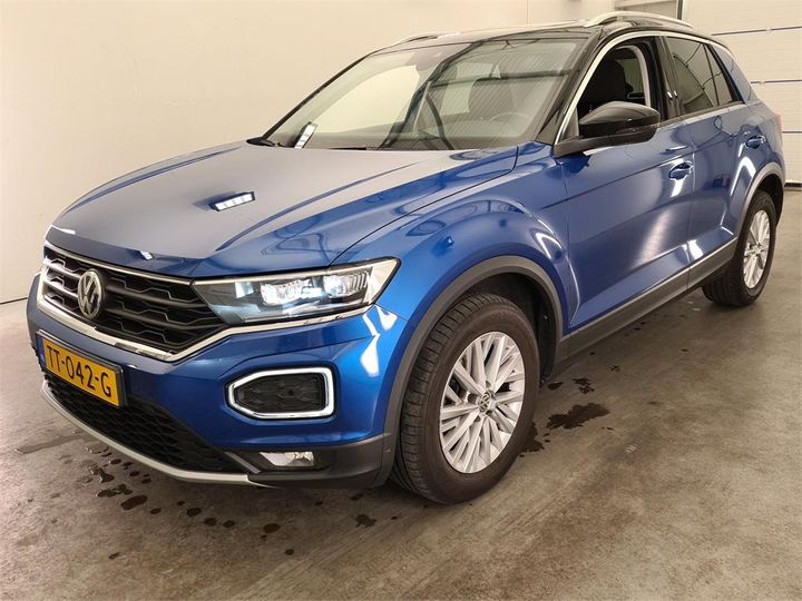 VOLKSWAGEN T-ROC 2018 wvgzzza1zkv010900