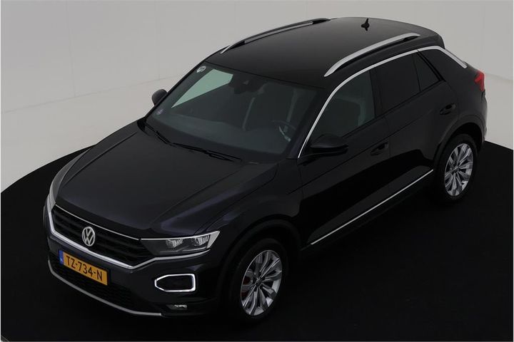 VOLKSWAGEN T-ROC 2018 wvgzzza1zkv011729