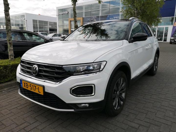 VOLKSWAGEN T-ROC 2018 wvgzzza1zkv012761