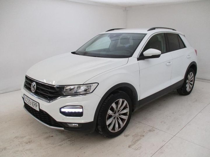 VOLKSWAGEN T-ROC 2018 wvgzzza1zkv014212