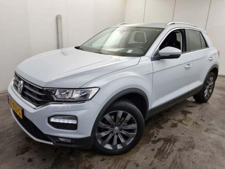 VOLKSWAGEN T-ROC 2018 wvgzzza1zkv015776