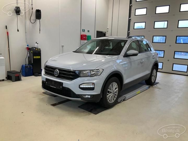 VOLKSWAGEN T-ROC SUV 2019 wvgzzza1zkv017678