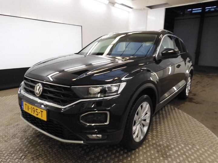 VOLKSWAGEN T-ROC 2018 wvgzzza1zkv017837