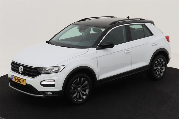 VOLKSWAGEN T-ROC 2018 wvgzzza1zkv019617