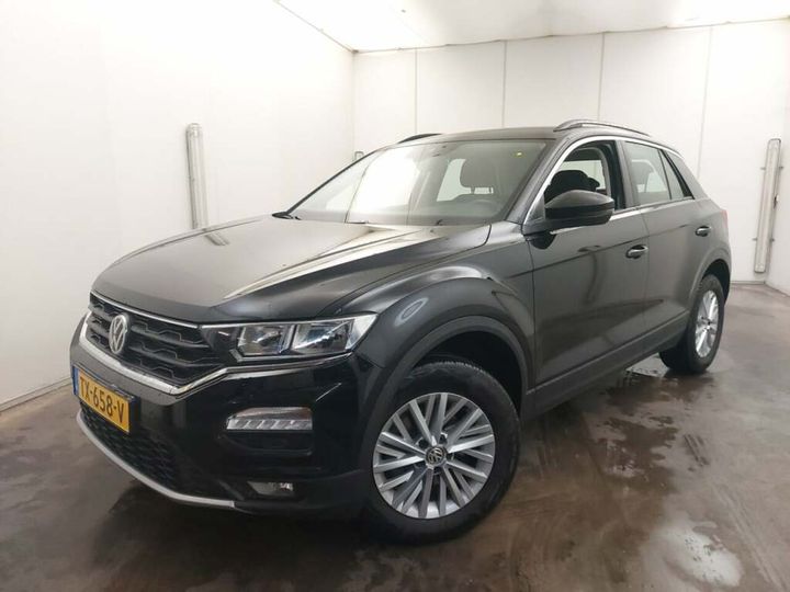 VOLKSWAGEN T-ROC 2018 wvgzzza1zkv031087