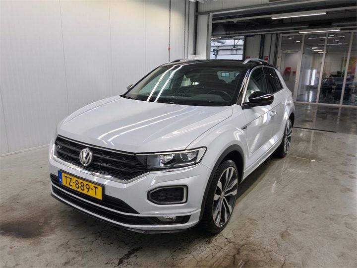 VOLKSWAGEN T-ROC 2018 wvgzzza1zkv037422