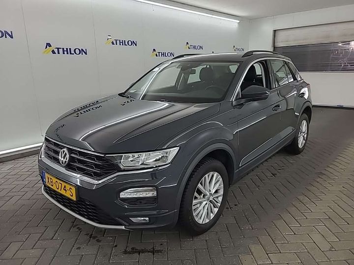 VOLKSWAGEN T-ROC 2018 wvgzzza1zkv038649