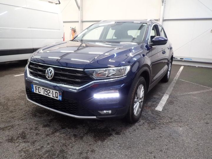 VOLKSWAGEN T-ROC 2018 wvgzzza1zkv040150