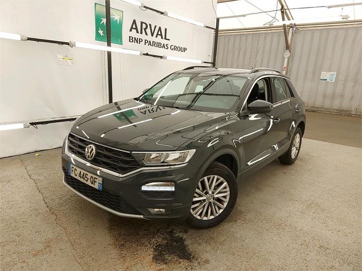 VOLKSWAGEN T-ROC 2018 wvgzzza1zkv046413