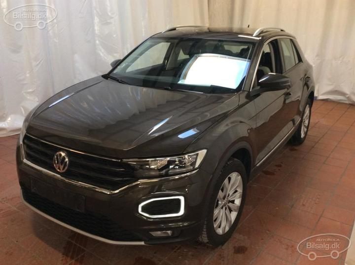 VOLKSWAGEN T-ROC SUV 2019 wvgzzza1zkv078751