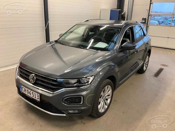 VOLKSWAGEN T-ROC SUV 2019 wvgzzza1zkv099034