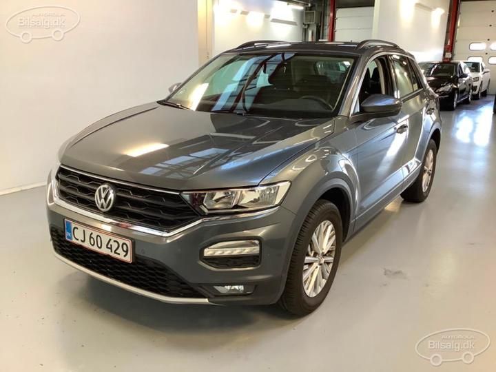 VOLKSWAGEN T-ROC SUV 2019 wvgzzza1zkv109132