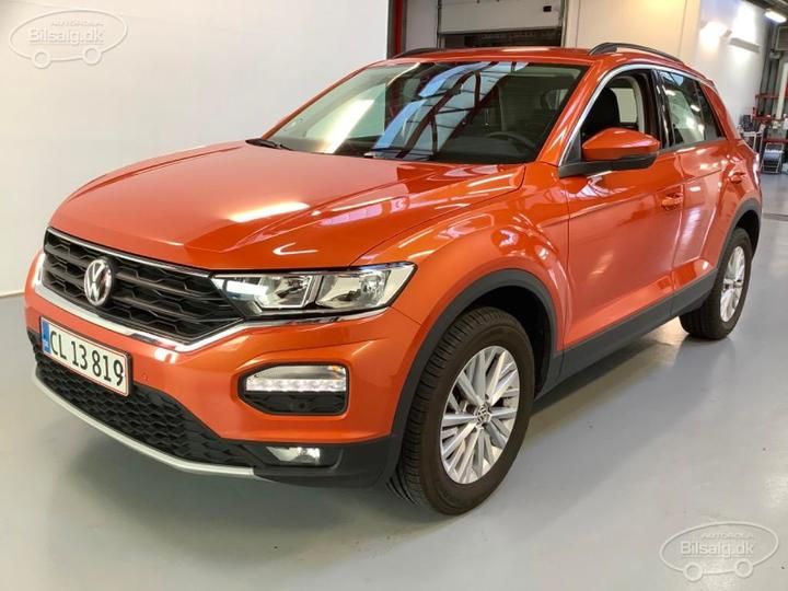 VOLKSWAGEN T-ROC SUV 2019 wvgzzza1zkv121578