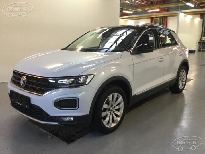 VOLKSWAGEN T-ROC SUV 2019 wvgzzza1zkv145660