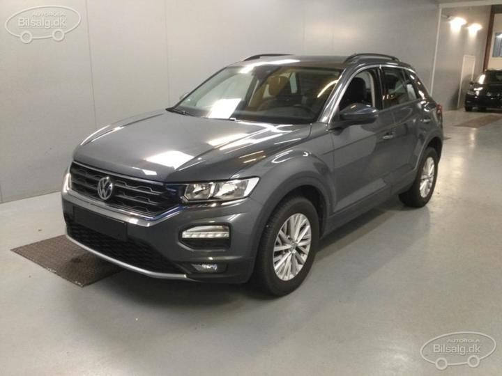 VOLKSWAGEN T-ROC SUV 2019 wvgzzza1zlv013603