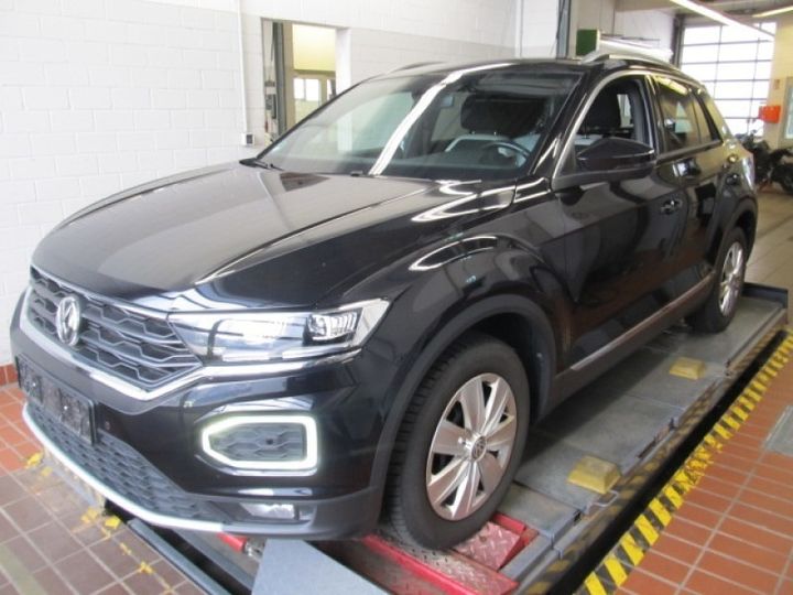 VW T-ROC (A11)(09.2017-&GT2021) 2019 wvgzzza1zlv020121