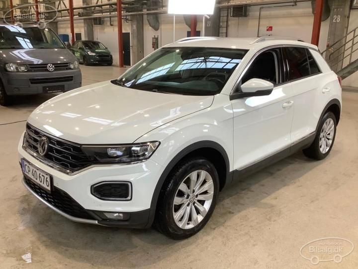 VOLKSWAGEN T-ROC SUV 2020 wvgzzza1zlv066946