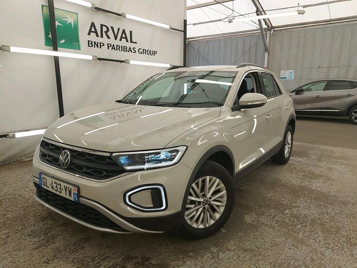 VW T-ROC 2023 wvgzzza1zpv604364