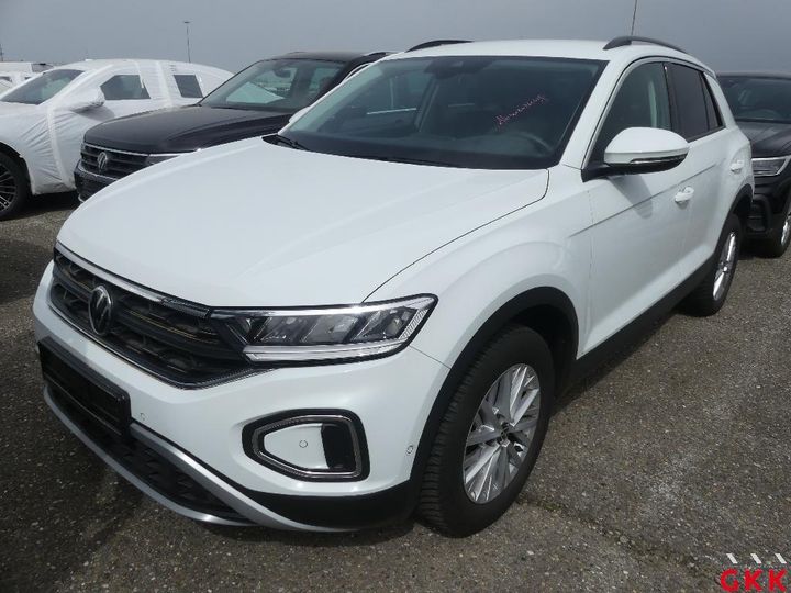 VW T-ROC LIFE 2023 wvgzzza1zpv666852