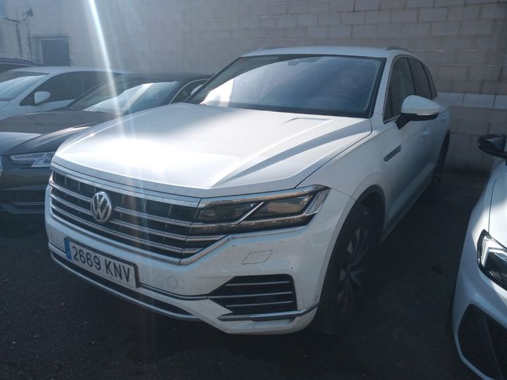 VOLKSWAGEN TOUAREG 2018 wvgzzzcrzjd009732