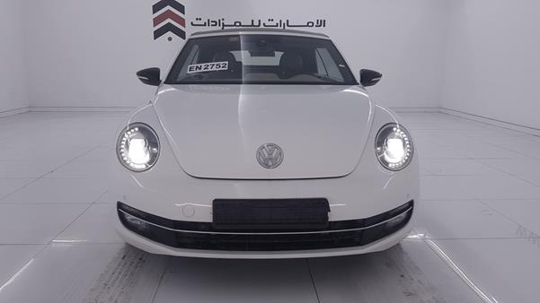 VOLKSWAGEN BEETLE 2016 wvwbf6at6gm804647