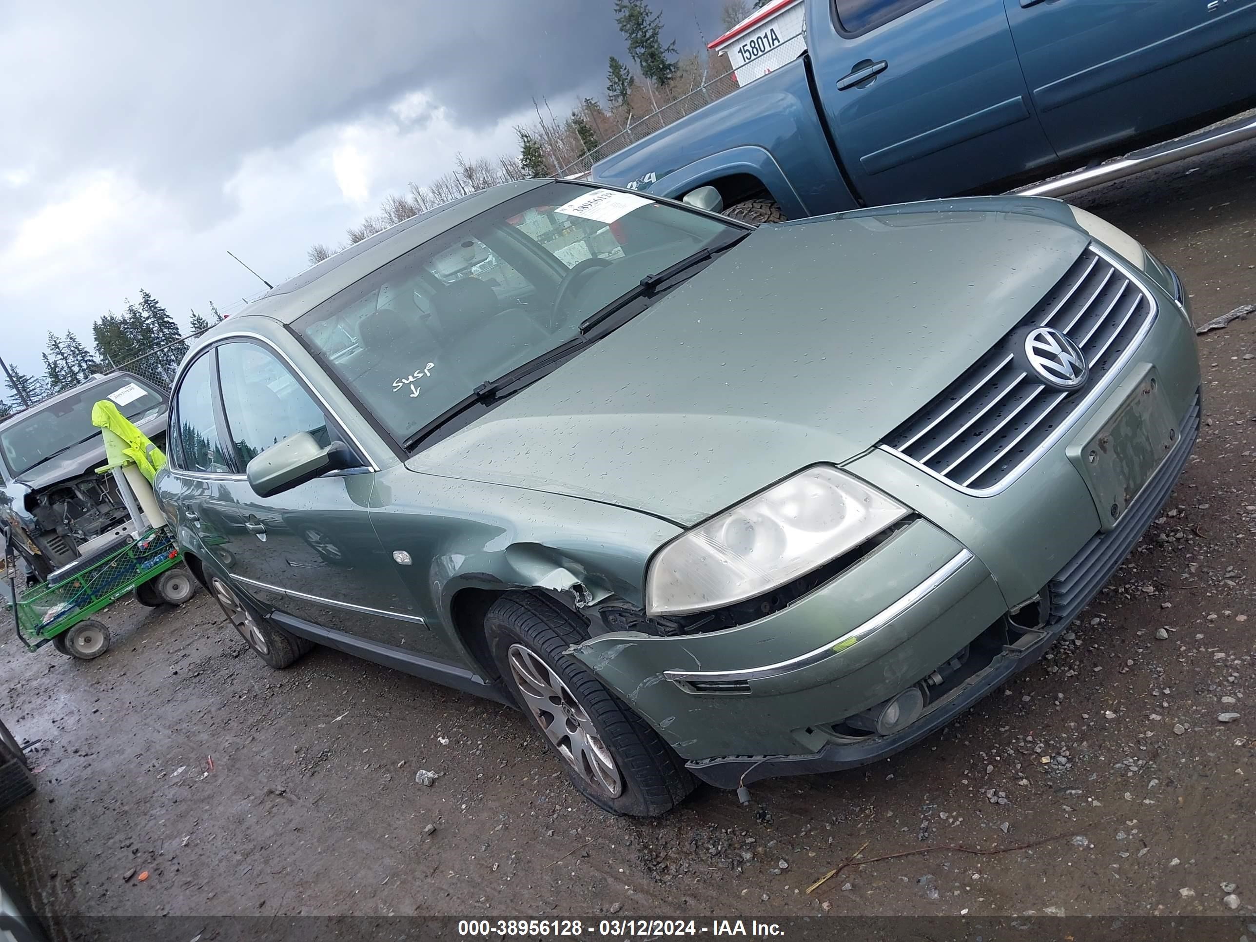 VOLKSWAGEN PASSAT 2002 wvwpd63b52p295027