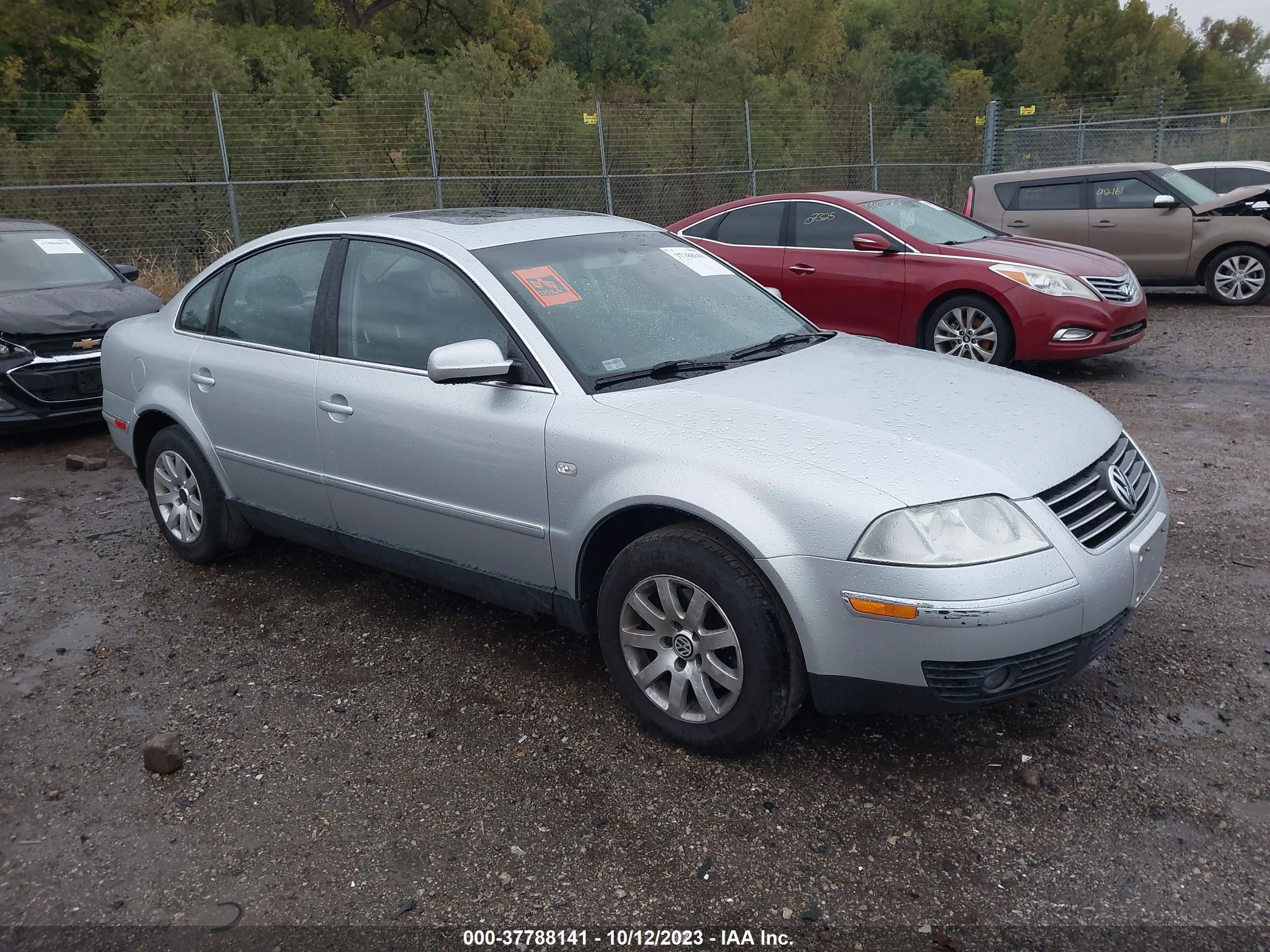 VOLKSWAGEN PASSAT 2002 wvwpd63b82p125373