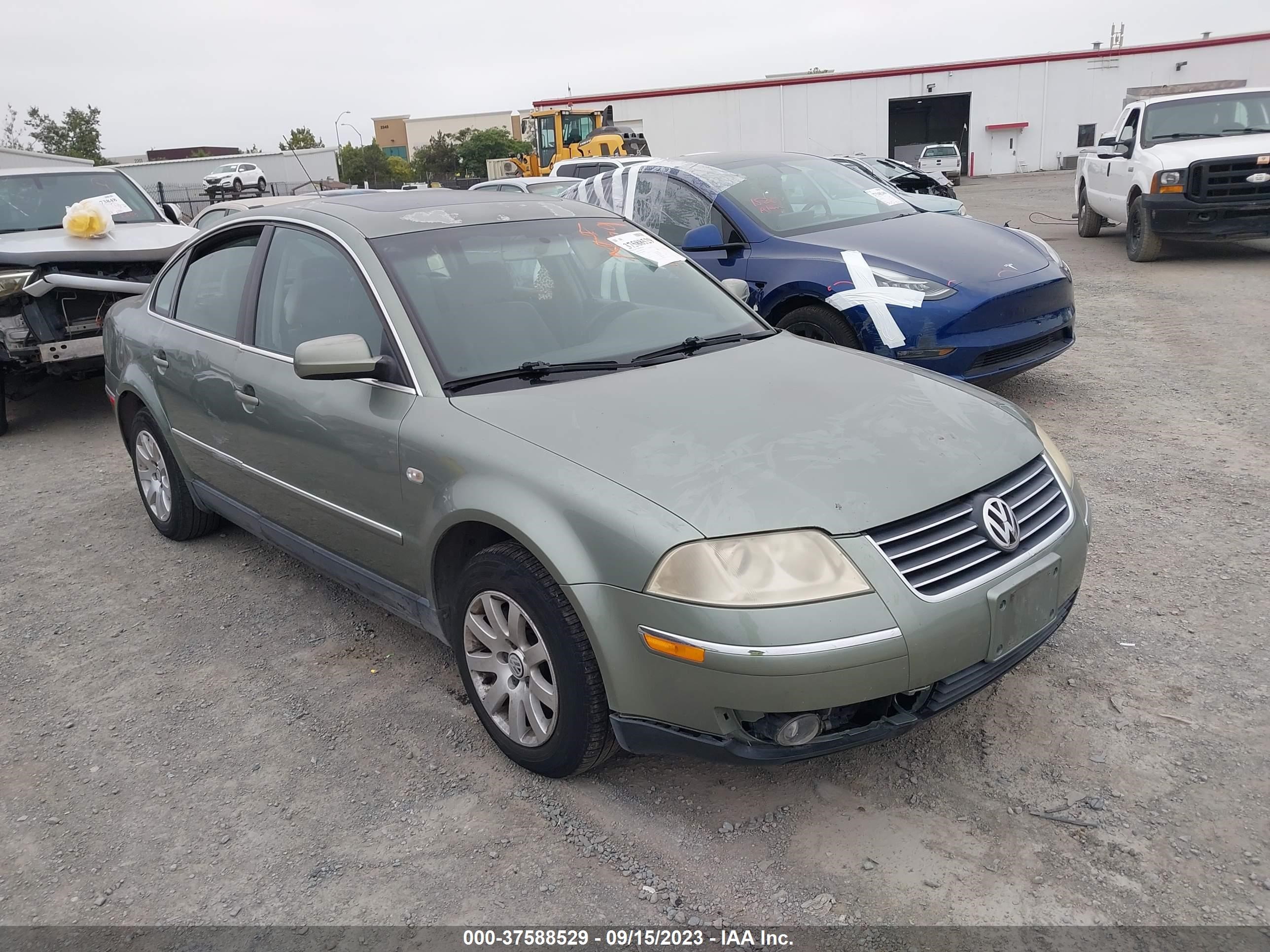 VOLKSWAGEN PASSAT 2002 wvwpd63b82p368097